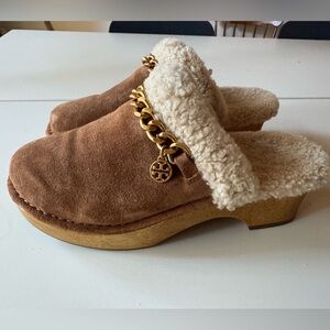 Tory Burch Benton Suede Shearling Fur Clogs - Size 7